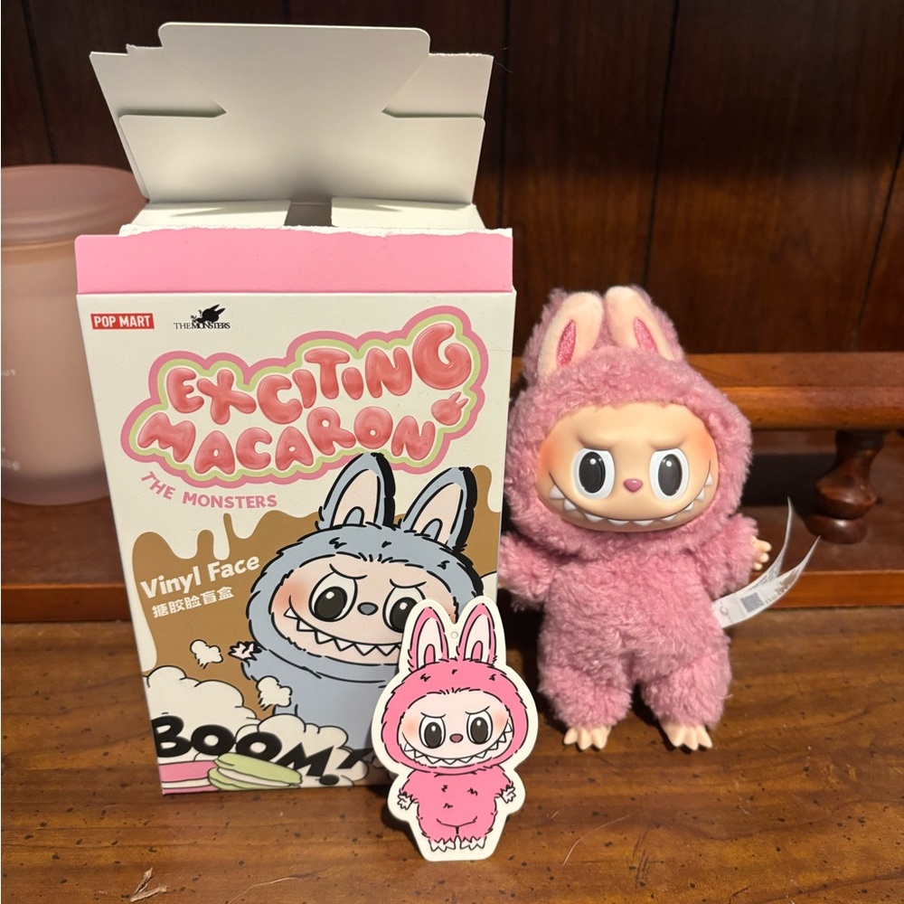 OPENED - Exciting Macaron Labubu - LYCHEE BERRY (AUTHENTIC)